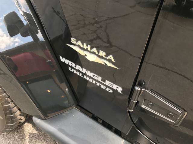 2014 Jeep Wrangler Unlimited 4x4 Sahara 4dr SUV